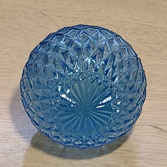 Vintage MCM Light Blue Diamond Pattern W/ Greek Design Glass Decanter - Picture 7 of 7